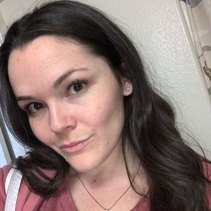 Meet your Posher, Abbey